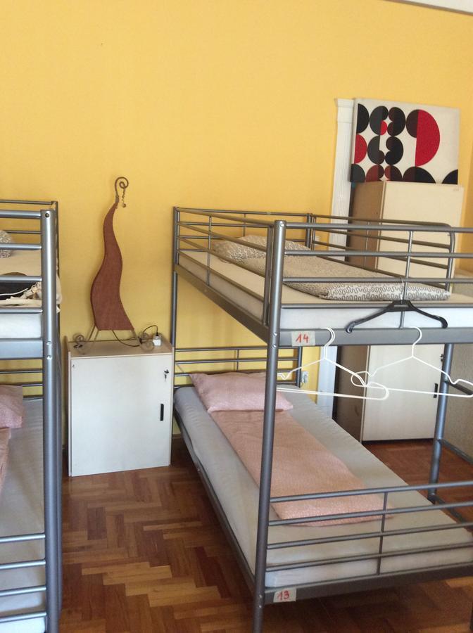 Comebackpackers Budapest Esterno foto