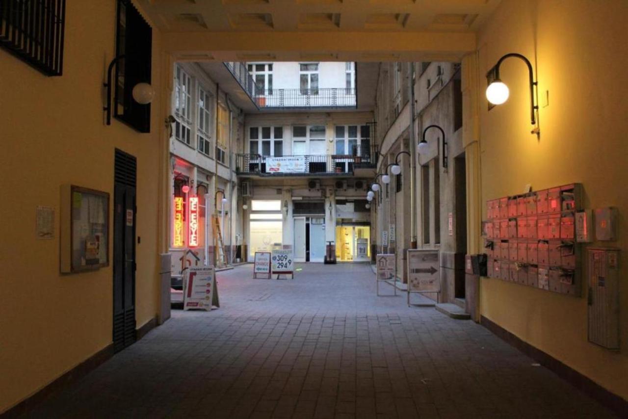 Comebackpackers Budapest Esterno foto